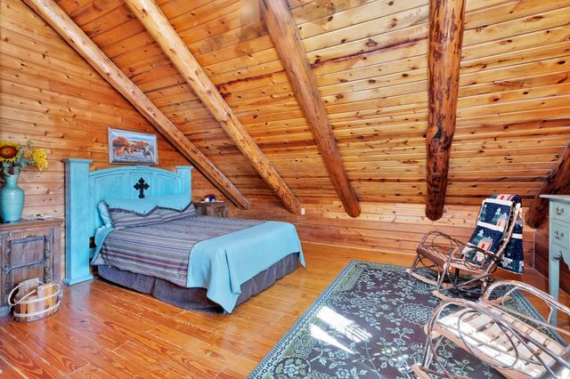 9615 S Rock Rd, Valley Center, KS 67147