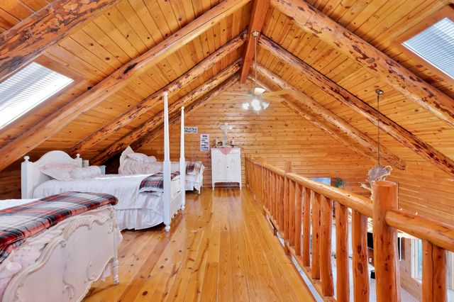 9615 S Rock Rd, Valley Center, KS 67147