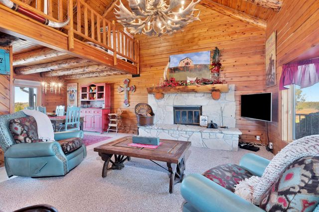 9615 S Rock Rd, Valley Center, KS 67147