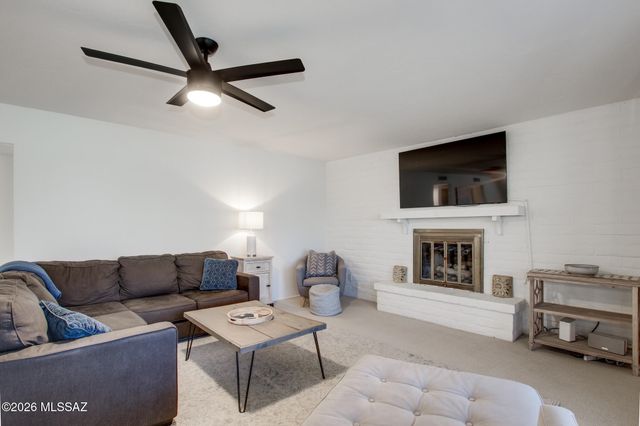 9771 E Sellarole Road, Tucson, AZ 85730