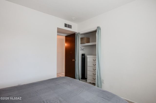 9771 E Sellarole Road, Tucson, AZ 85730