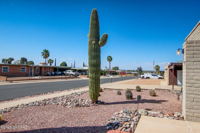 9771 E Sellarole Road, Tucson, AZ 85730