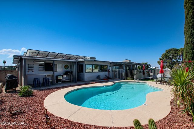 9771 E Sellarole Road, Tucson, AZ 85730