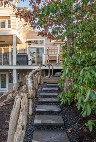 75 Streeter Hill Road, North Falmouth, MA 02556