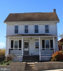44 HIGH ST, Felton, PA 17322