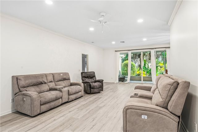 5410 25th Place, Vero Beach, FL 32966