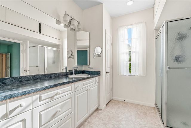 5410 25th Place, Vero Beach, FL 32966