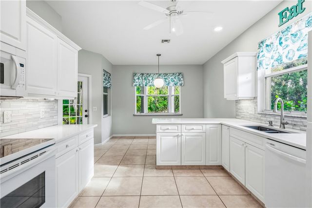 5410 25th Place, Vero Beach, FL 32966