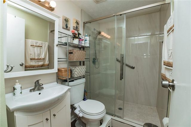 3184 Newcastle Way, Snellville, GA 30039