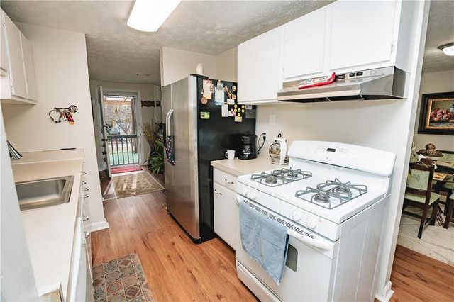 3184 Newcastle Way, Snellville, GA 30039