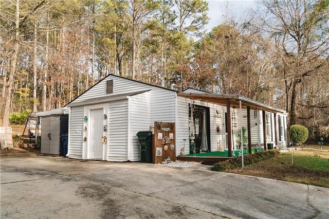 3184 Newcastle Way, Snellville, GA 30039