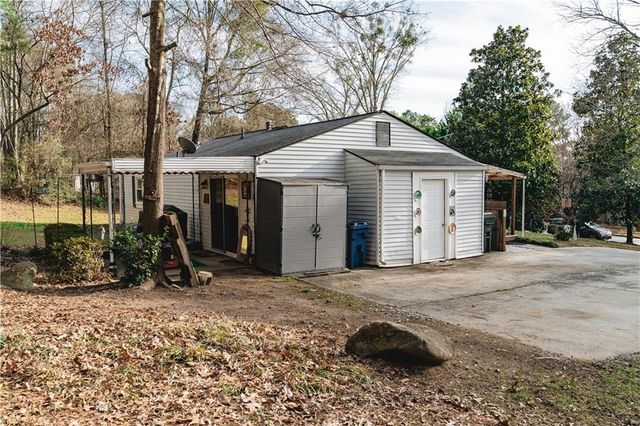 3184 Newcastle Way, Snellville, GA 30039