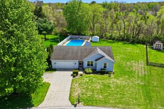 10424 Courtney Lane, Granger, IN 46530