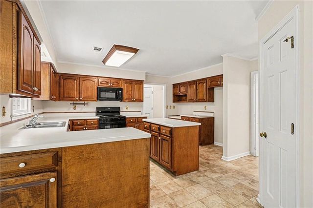 1632 Ellington Road SE, Conyers, GA 30013