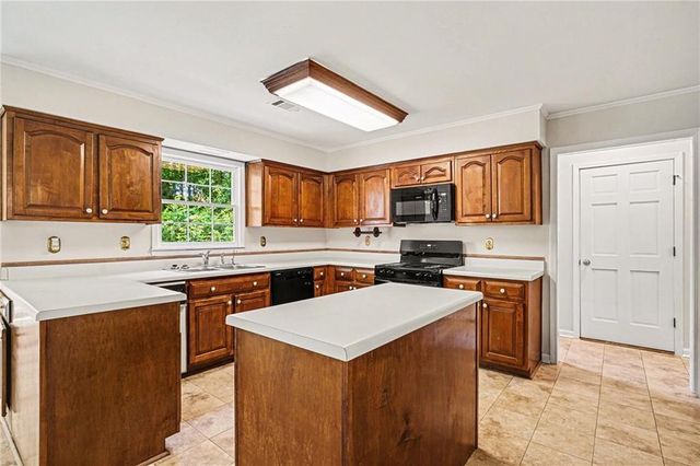 1632 Ellington Road SE, Conyers, GA 30013