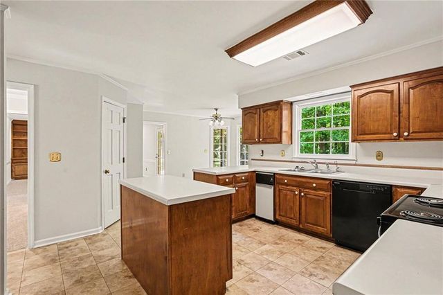 1632 Ellington Road SE, Conyers, GA 30013