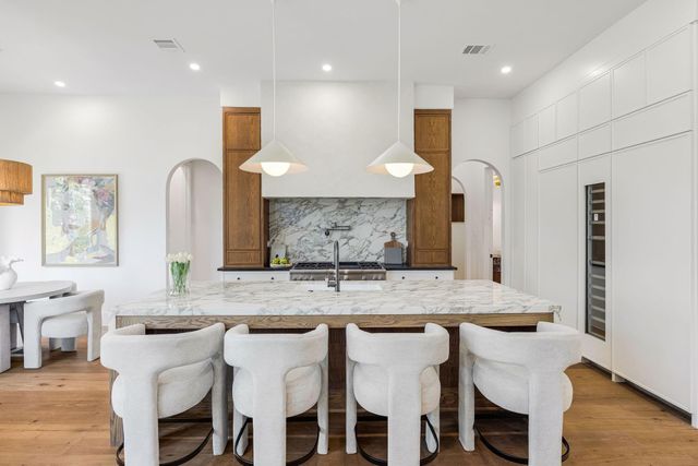 614 Ridge Street, Houston, TX 77009