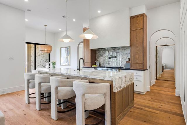 614 Ridge Street, Houston, TX 77009