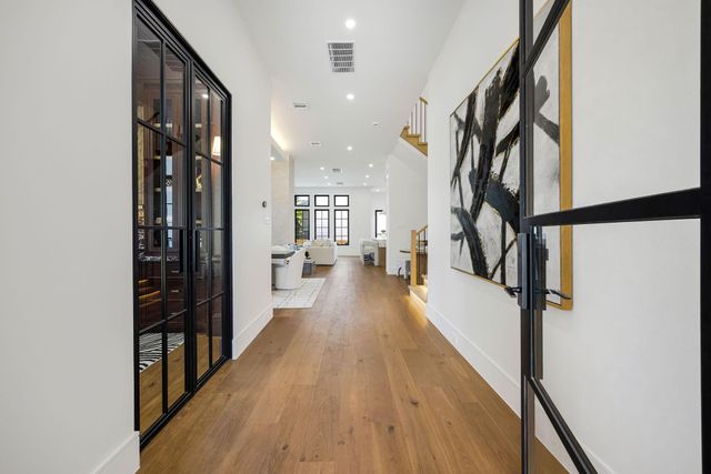 614 Ridge Street, Houston, TX 77009