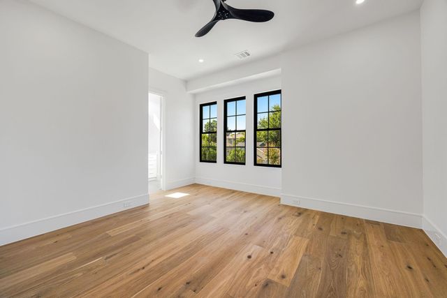 614 Ridge Street, Houston, TX 77009