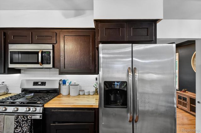 73666 Floral Street, Armada Village, MI 48005