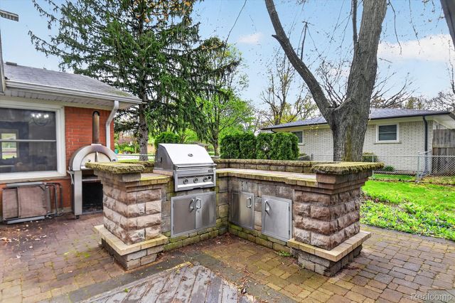 73666 Floral Street, Armada Village, MI 48005