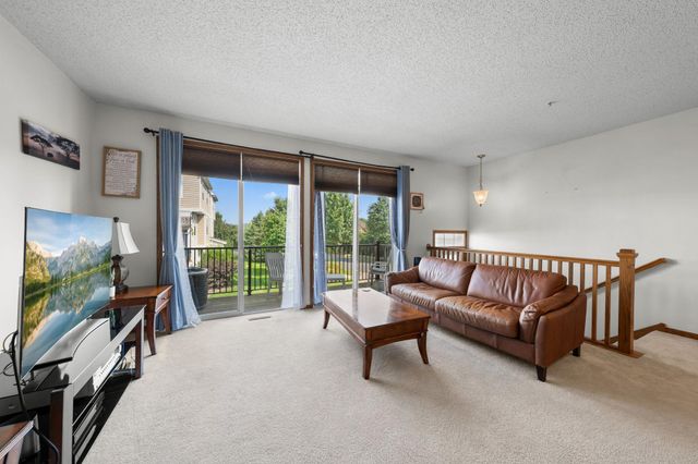 4735 Victor Path 4, Hugo, MN 55038