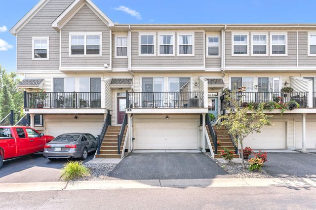 4735 Victor Path 4, Hugo, MN 55038