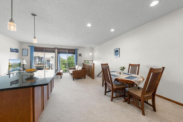 4735 Victor Path 4, Hugo, MN 55038