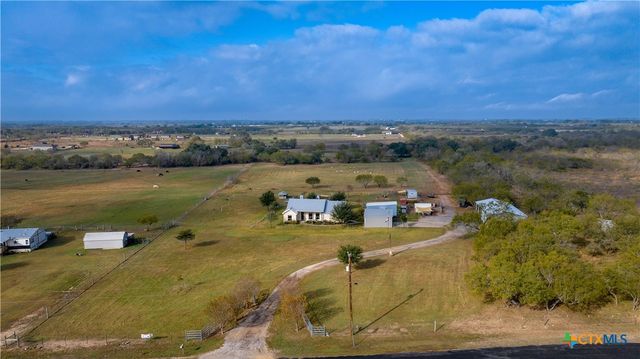 3585 Pittman Road, St Hedwig, TX 78152