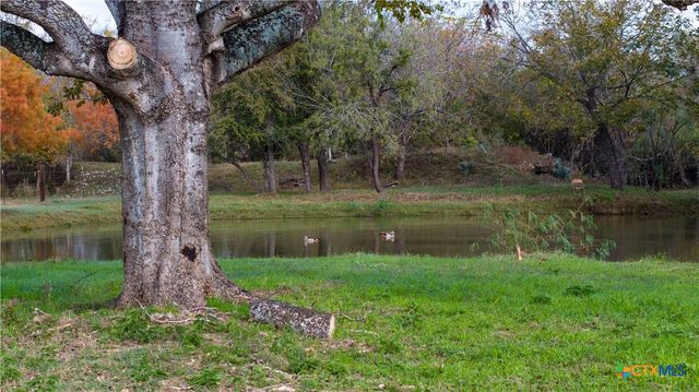 3585 Pittman Road, St Hedwig, TX 78152