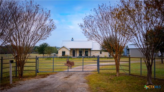3585 Pittman Road, St Hedwig, TX 78152