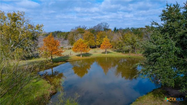 3585 Pittman Road, St Hedwig, TX 78152