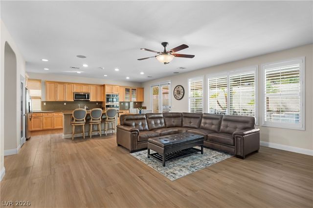 7591 Apache Cliff Street, Las Vegas, NV 89113