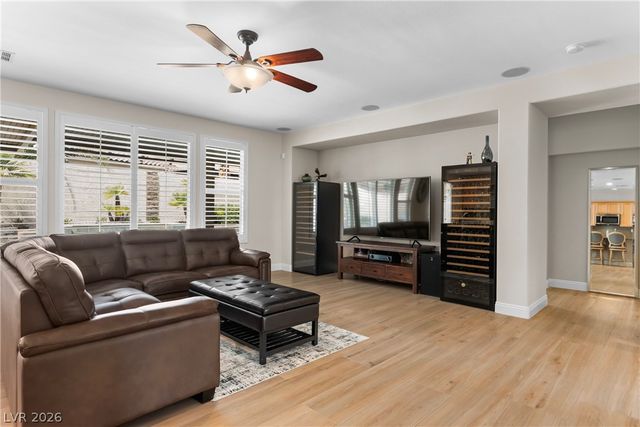 7591 Apache Cliff Street, Las Vegas, NV 89113