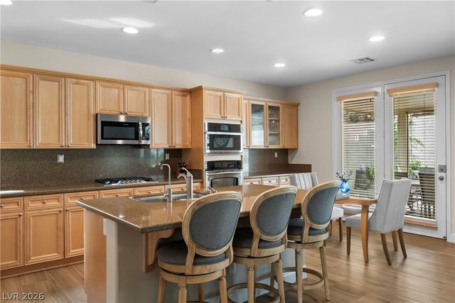 7591 Apache Cliff Street, Las Vegas, NV 89113