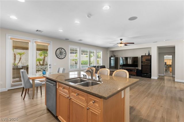 7591 Apache Cliff Street, Las Vegas, NV 89113