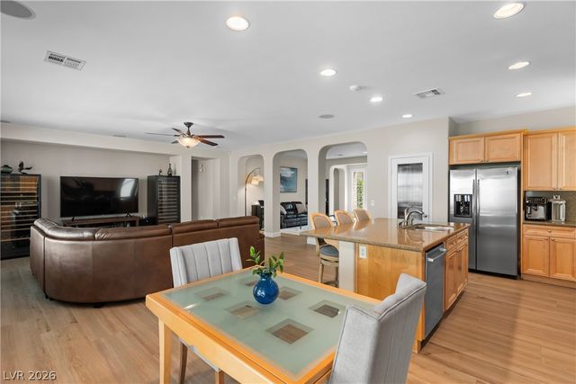 7591 Apache Cliff Street, Las Vegas, NV 89113