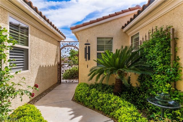 7591 Apache Cliff Street, Las Vegas, NV 89113