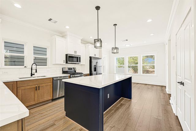 3108 Arlington Street, Houston, TX 77018