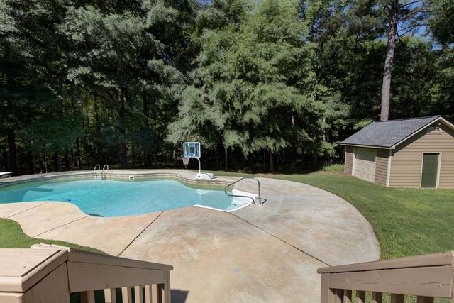 1205 Leaf Brook Drive, Midland, GA 31820