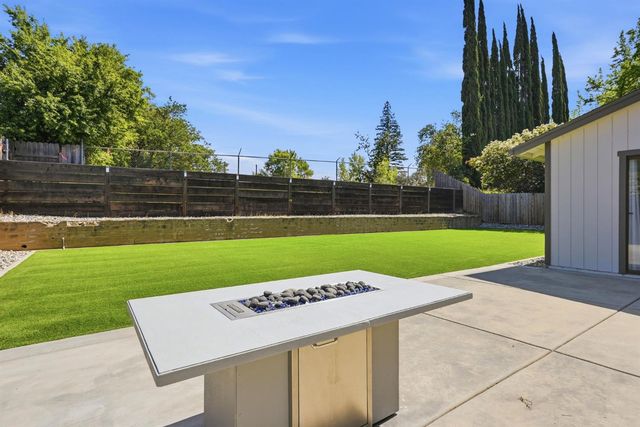 5964 Sirl Way, Orangevale, CA 95662