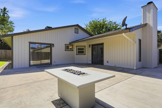 5964 Sirl Way, Orangevale, CA 95662