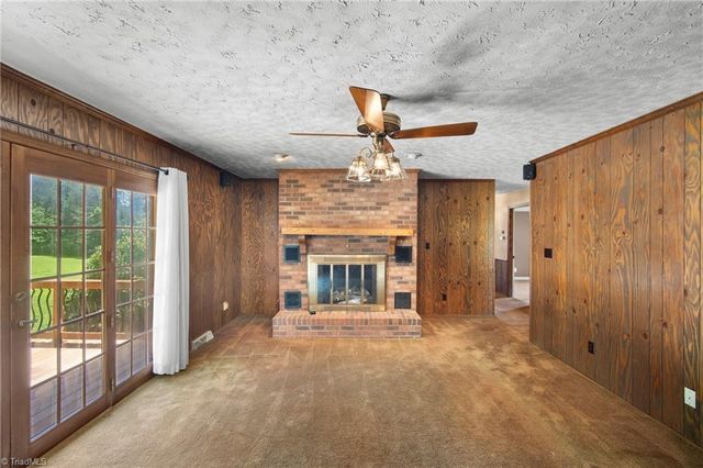 200 Enterprise Road, Lexington, NC 27295