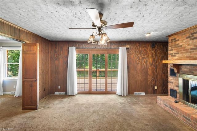 200 Enterprise Road, Lexington, NC 27295