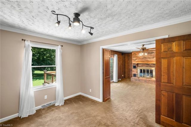 200 Enterprise Road, Lexington, NC 27295