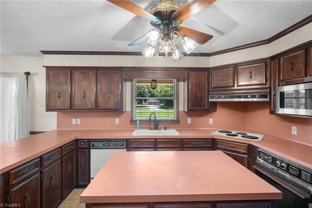 200 Enterprise Road, Lexington, NC 27295