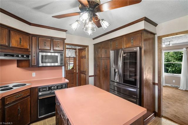 200 Enterprise Road, Lexington, NC 27295