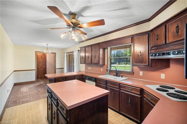 200 Enterprise Road, Lexington, NC 27295
