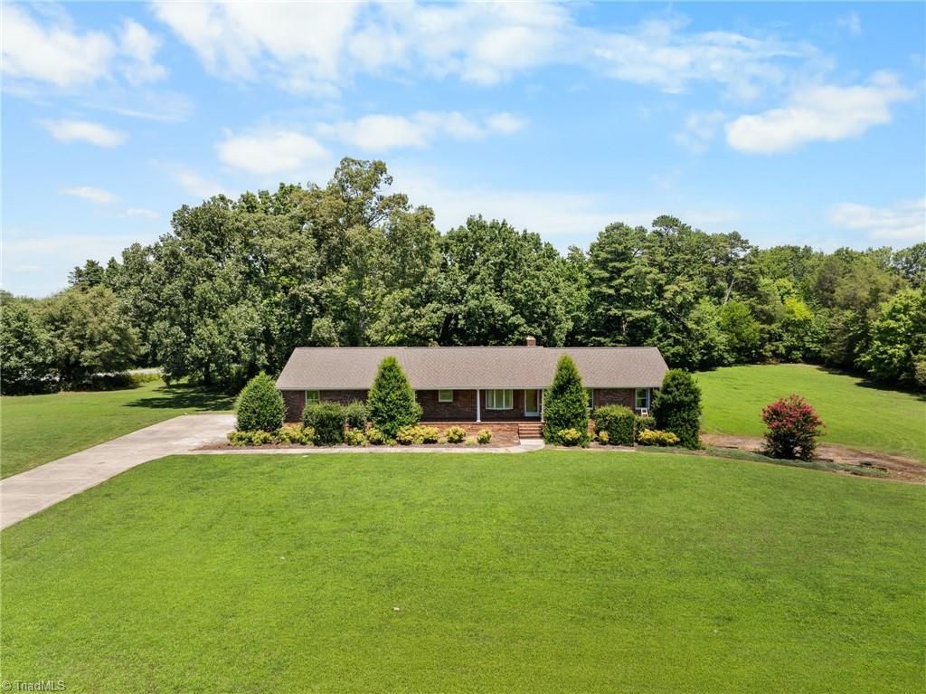 200 Enterprise Road, Lexington, NC 27295